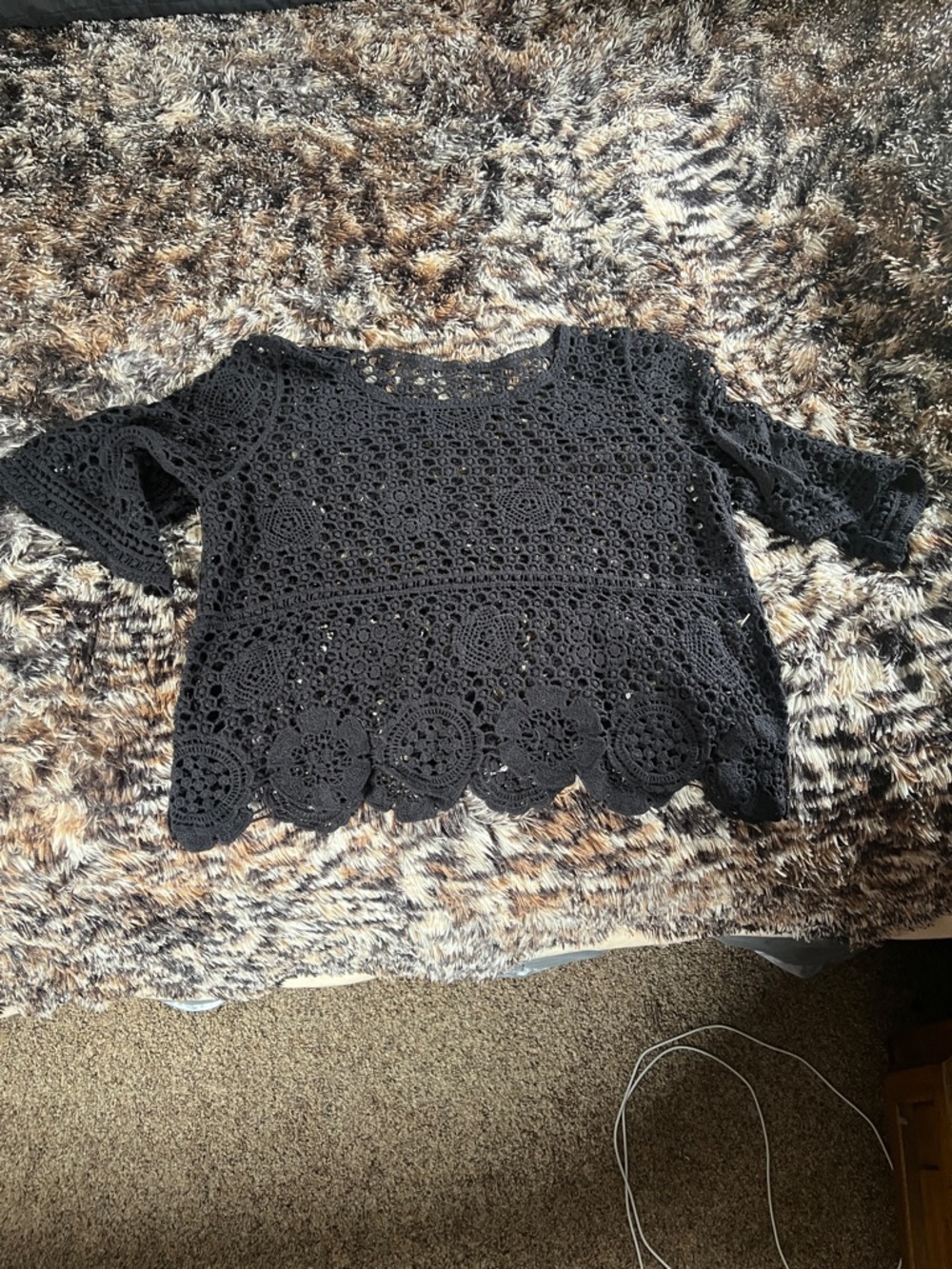 Women’s Black Crochet Lace Short Sleeve Top